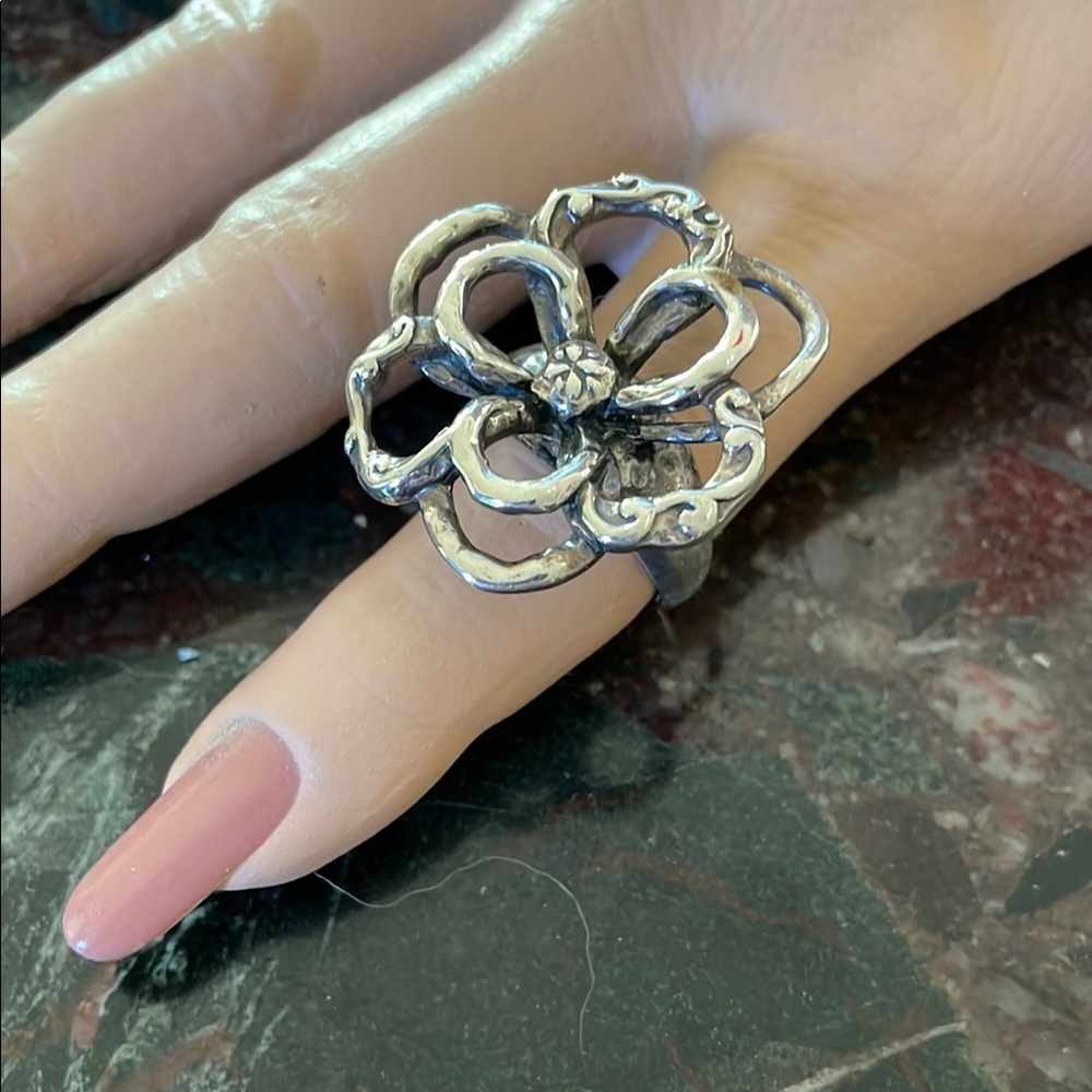 Silpada Silver Openwork Flower Ring - image 1